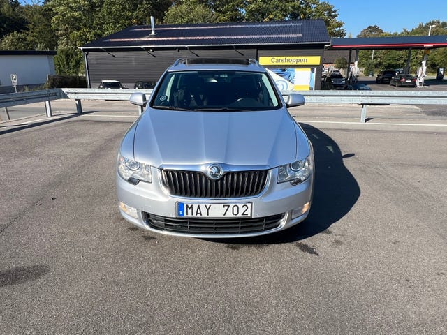 Skoda Superb 2012