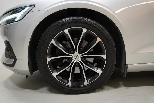 Volvo V60 2019 – bild 3