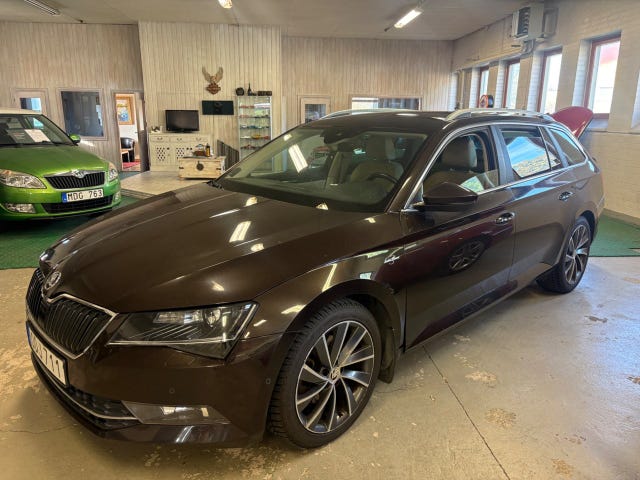Skoda Superb 2017 – bild 3