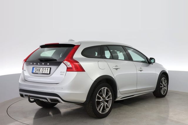 Volvo V60 Cross Country 2017 – bild 4
