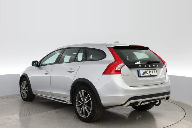 Volvo V60 Cross Country 2017 – bild 3
