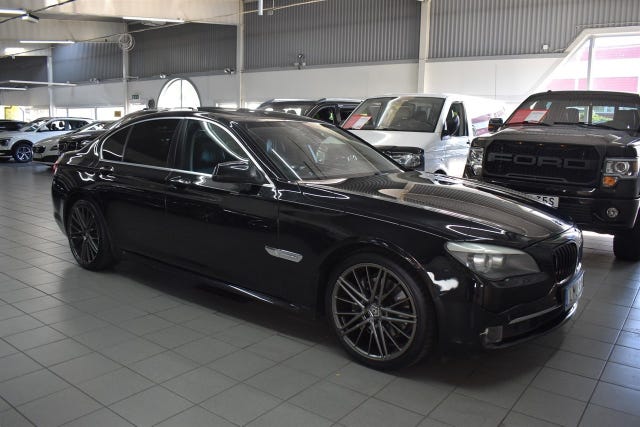 BMW 730 2010