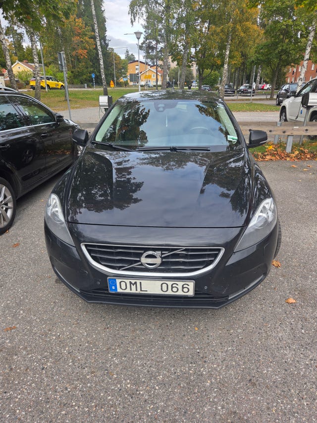 Volvo V40 2014