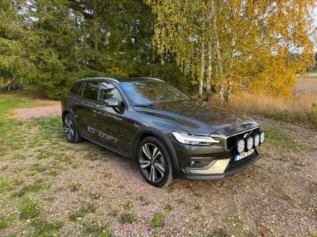 Volvo V60 Cross Country 2020
