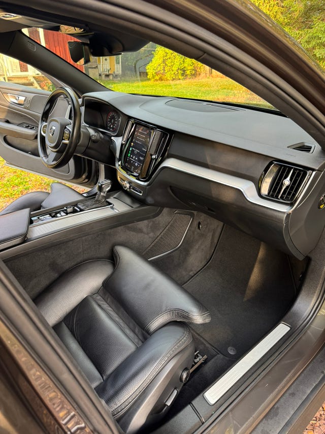 Volvo V60 Cross Country 2020 – bild 4