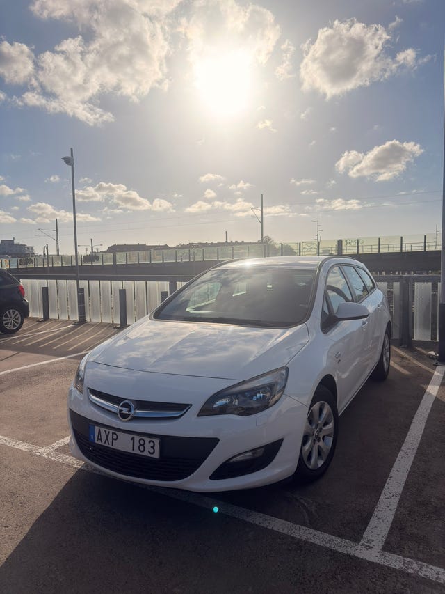 Opel Astra 2014