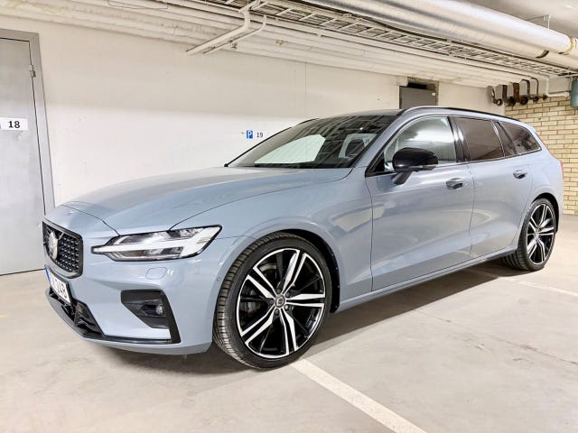 Volvo V60 2023
