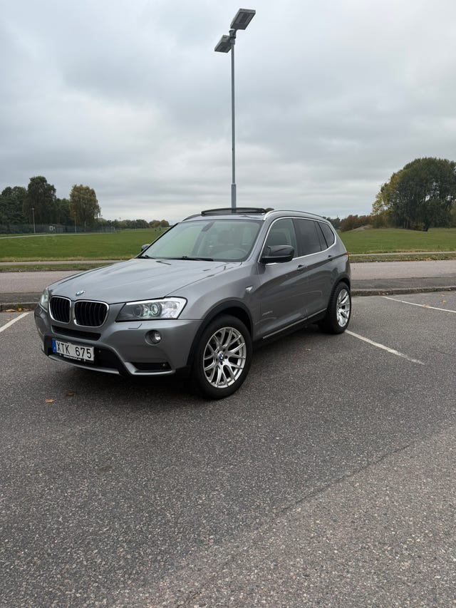 BMW X3 2011