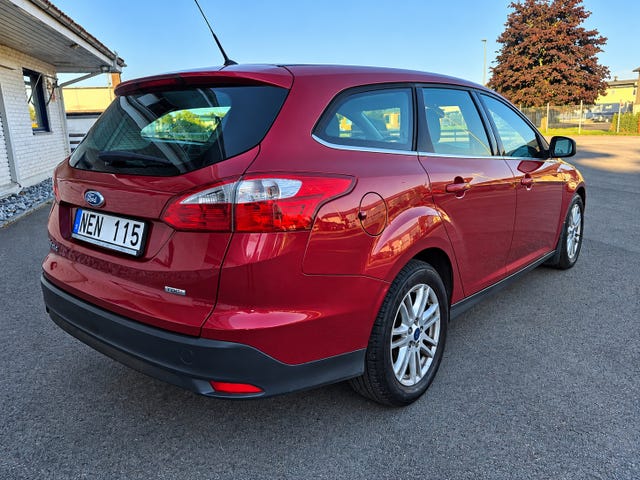 Ford Focus 2013 – bild 2