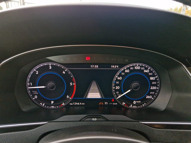 Volkswagen Passat 2018 – bild 4