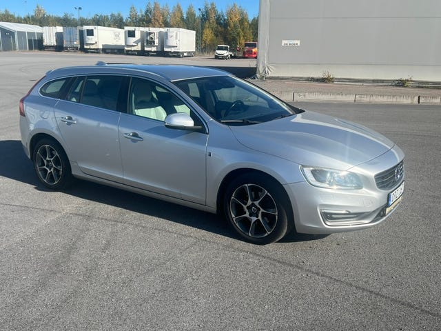 Volvo V60 2015 – bild 2