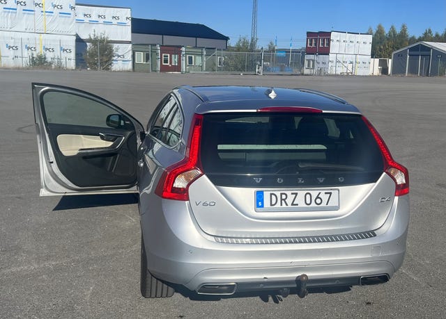 Volvo V60 2015 – bild 4