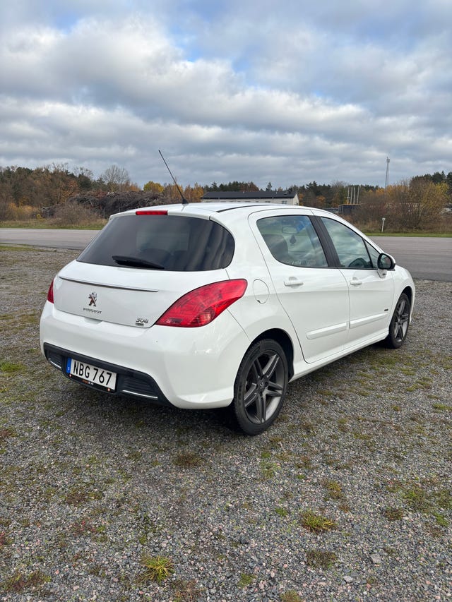 Peugeot 308 2012