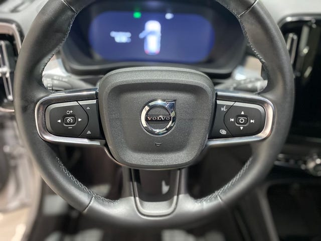 Volvo XC40 2025 – bild 3
