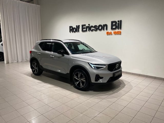 Volvo XC40 2025