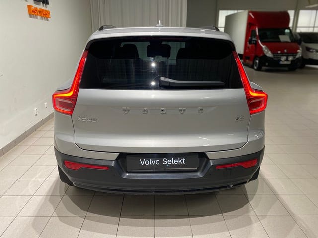 Volvo XC40 2025 – bild 4