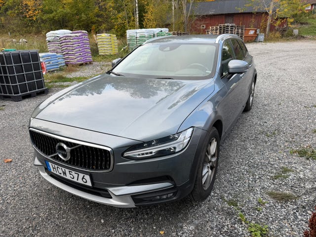 Volvo V90 Cross Country 2019 – bild 2