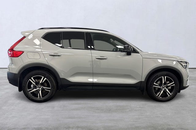 Volvo XC40 2025 – bild 3