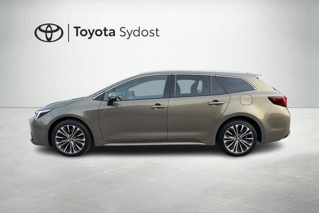 Toyota Corolla 2024 – bild 4