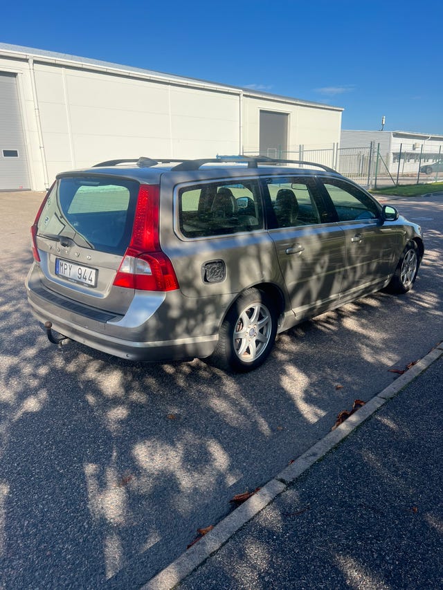 Volvo V70 2011 – bild 2