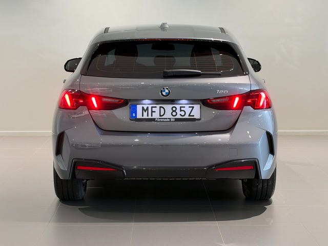 BMW 120 2026 – bild 4