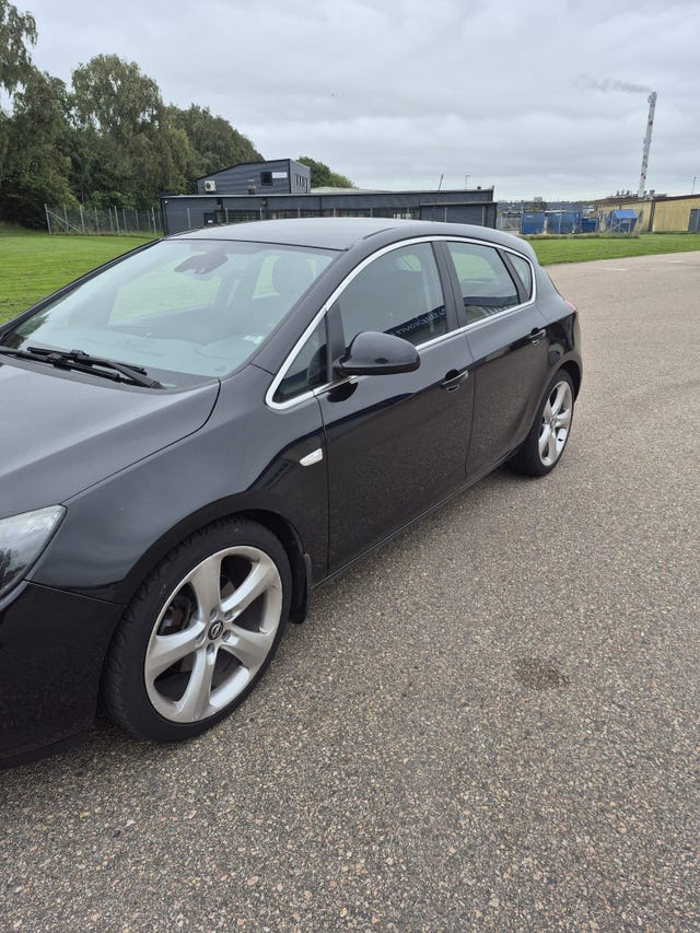 Opel Astra 2010