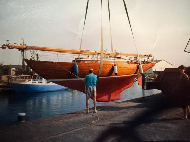 Kaya mahogny 7-KR regattabåt , segelbåt