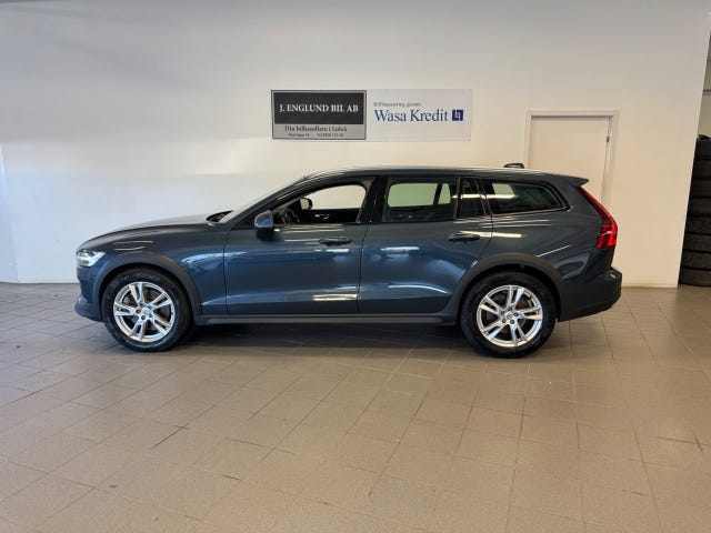 Volvo V60 Cross Country 2022