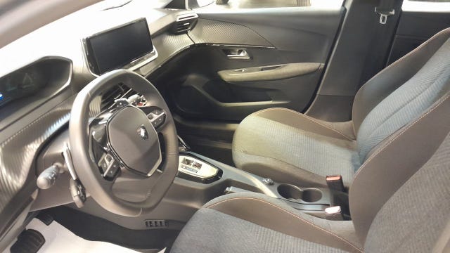 Peugeot 208 2025 – bild 3