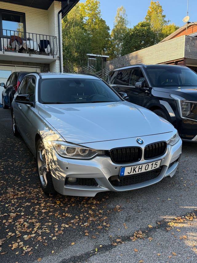 BMW 320d 2013 – bild 2