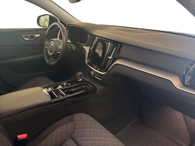 Volvo V60 2024 – bild 4
