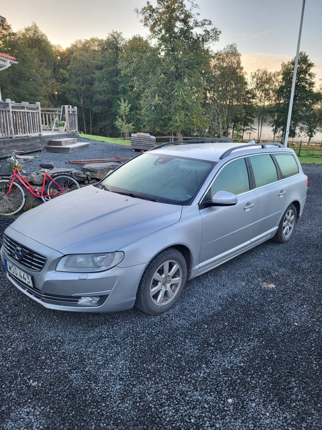 Volvo V70 2015