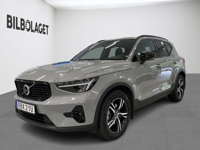 Volvo XC40 2025