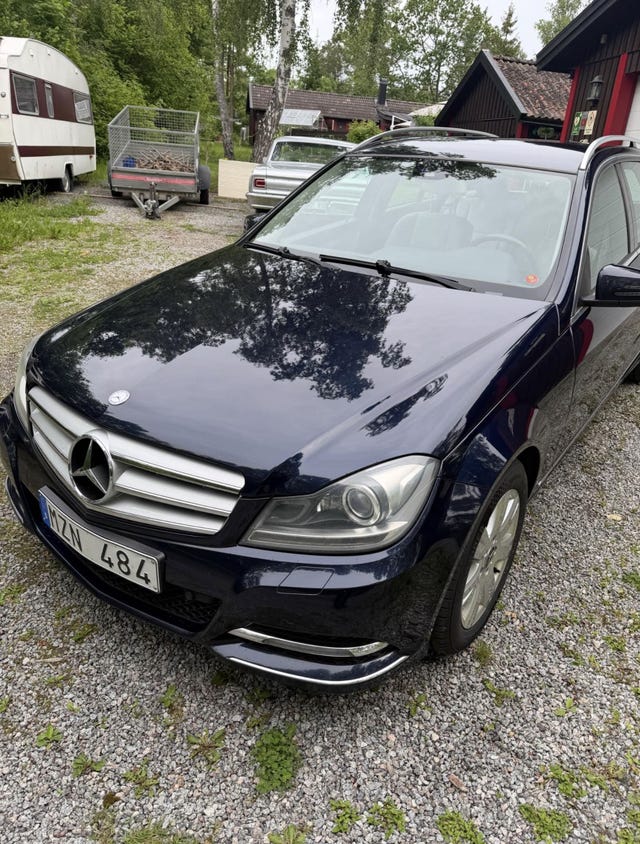 Mercedes-Benz C220 2013 – bild 2