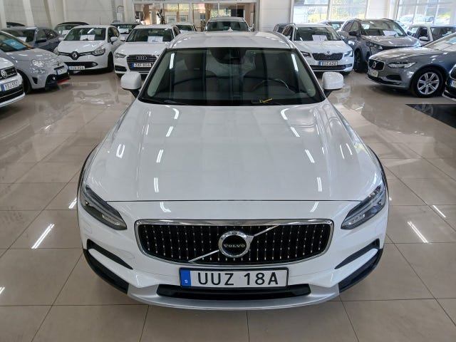 Volvo V90 Cross Country 2020 – bild 3