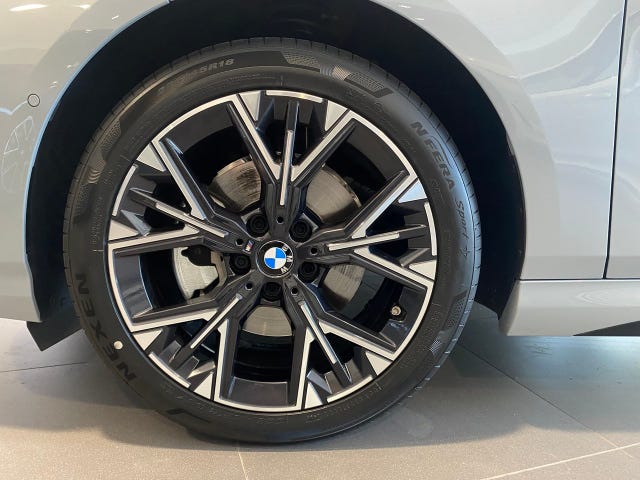 BMW 120 2026 – bild 2