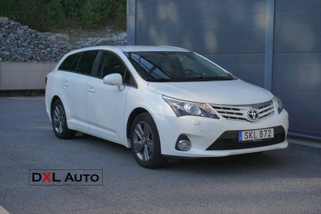 Toyota Avensis 2015