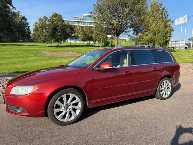 Volvo V70 2013