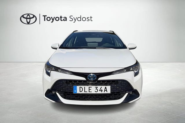 Toyota Corolla 2024 – bild 3