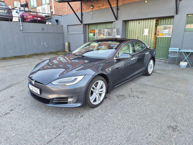 Tesla Model S 2017
