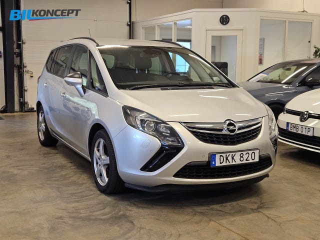 Opel Zafira Tourer 2015