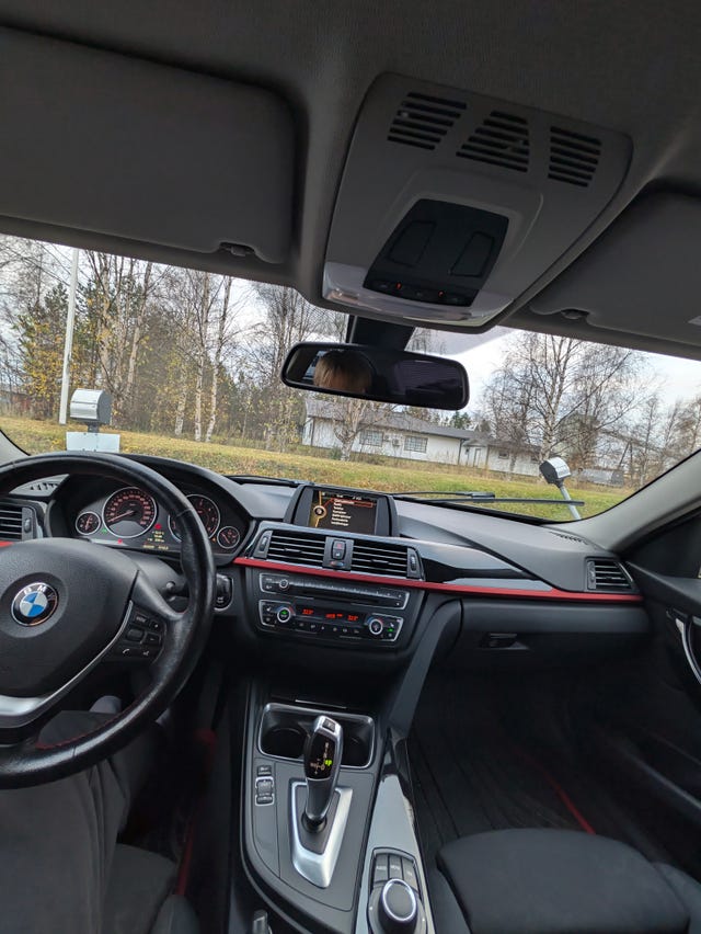 BMW 320d 2012 – bild 4