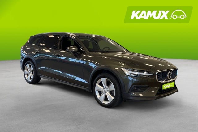 Volvo V60 Cross Country 2022