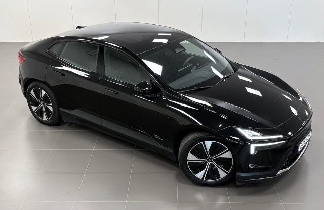 Polestar 4 2025