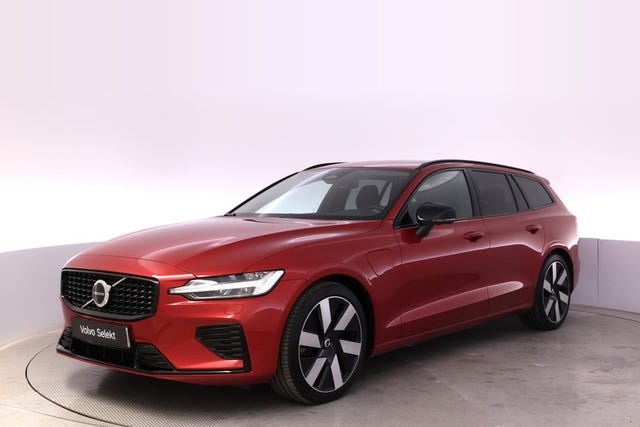 Volvo V60 2024