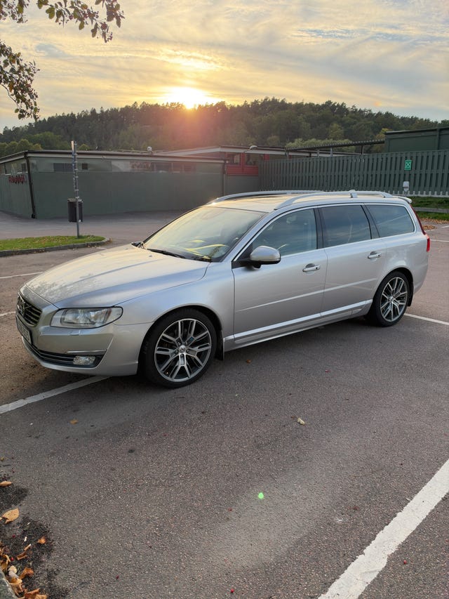 Volvo V70 2015