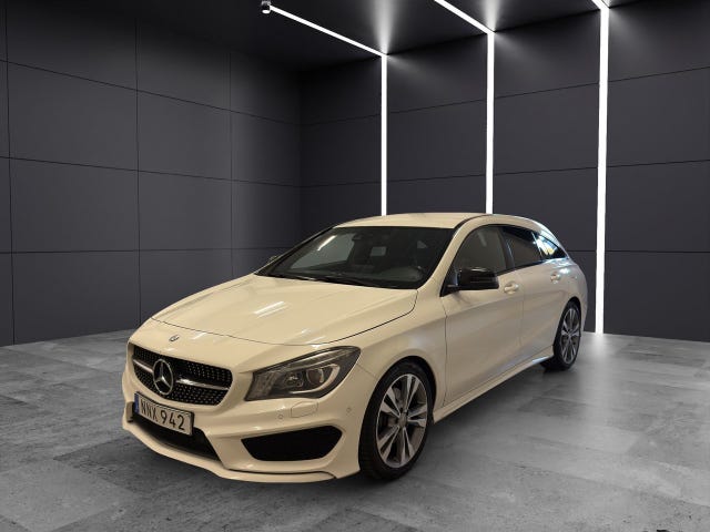 Mercedes-Benz CLA 220 2015