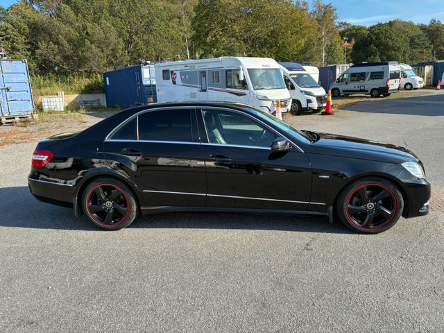 Mercedes-Benz E220 2011 – bild 3