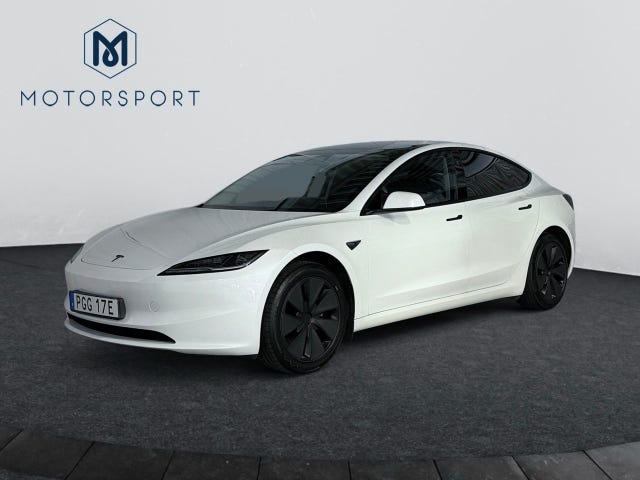 Tesla Model 3 2024