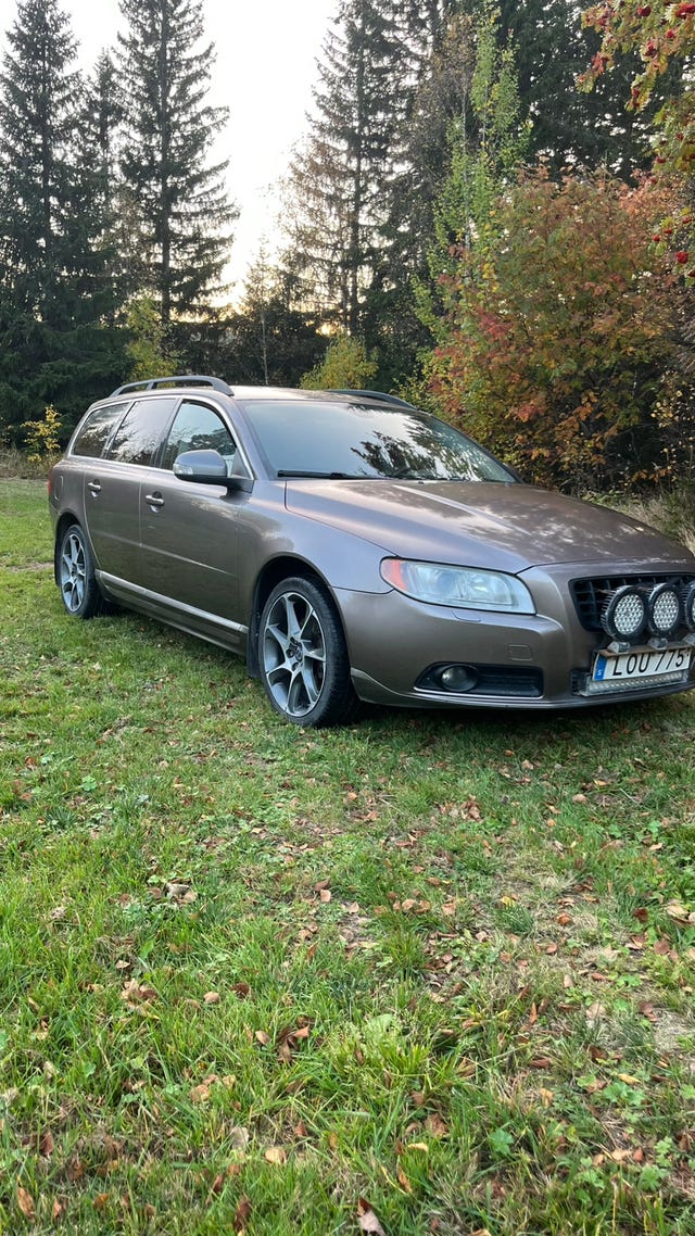 Volvo V70 2011
